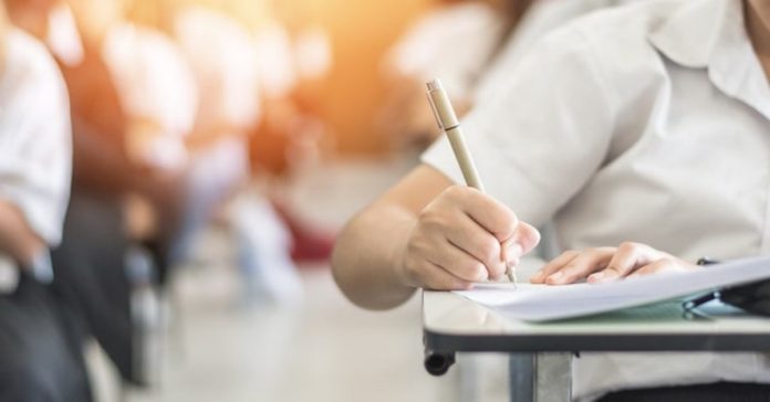 Extend exam duration for student: Karnataka High Court Extend exam duration for student: Karnataka High Court
