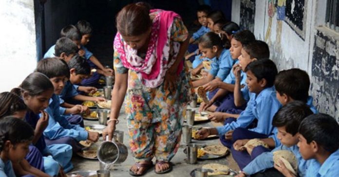 K’taka State Govt. directed by the HC to compensate students who couldn’t avail benefits of Mid-Day Meal Scheme K’taka State Govt. directed by the HC to compensate students who couldn’t avail benefits of Mid-Day Meal Scheme