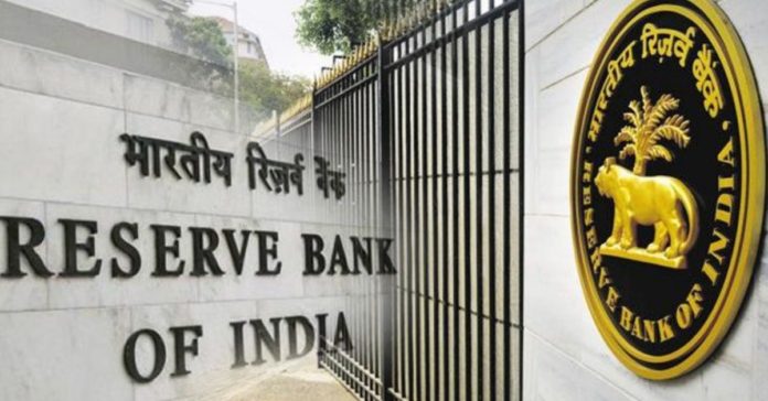 SC asks Centre “Why should credit card users get benefit?” under RBI loan moratorium scheme SC asks Centre “Why should credit card users get benefit?” under RBI loan moratorium scheme