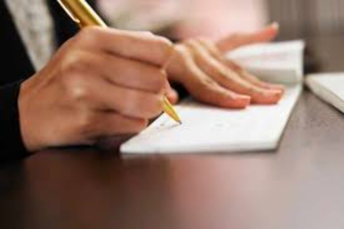 The SC constituted a committee to consider steps for speedy disposal of check bounce cases The SC constituted a committee to consider steps for speedy disposal of check bounce cases